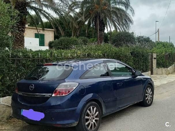 Usado Opel Astra GTC Cosmo 100 CV (73 kW) 2008 Azul Berlina