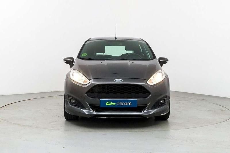 Usado Ford Fiesta ST-Line 120 CV (88 kW) 2017 Gris Utilitario