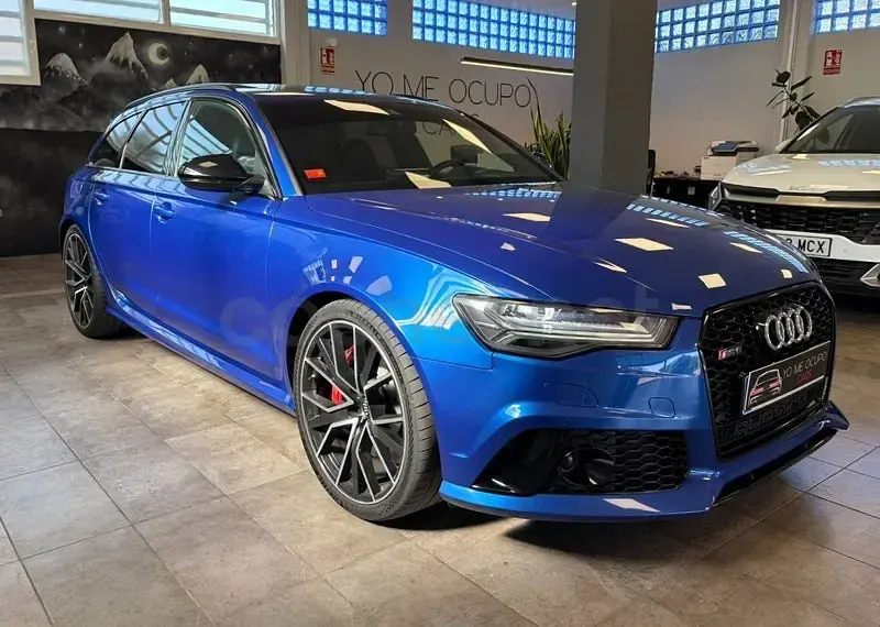 Usado Audi RS6 Performance 605 CV (444 kW) 2018 Azul Familiar