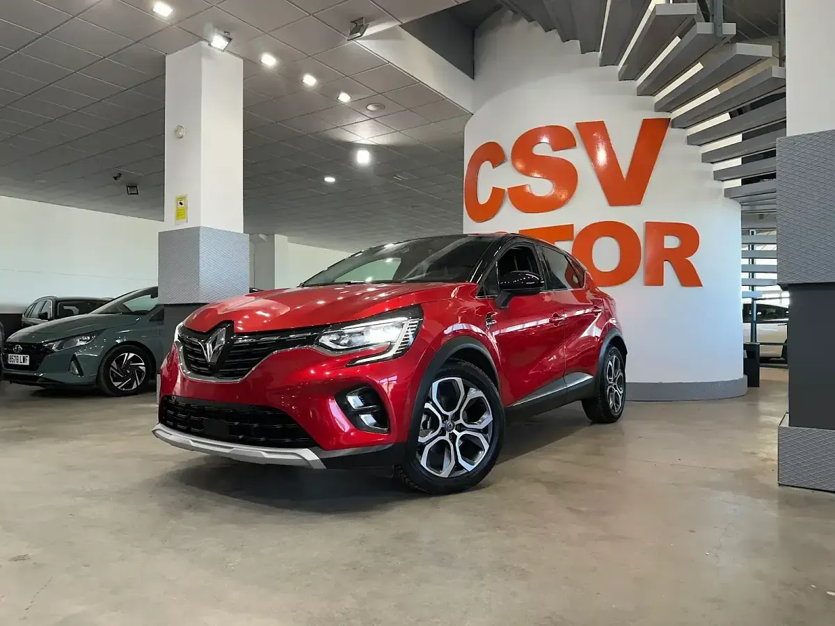 Usado Renault Captur Intens 160 CV (117 kW) 2021 Rojo SUV
