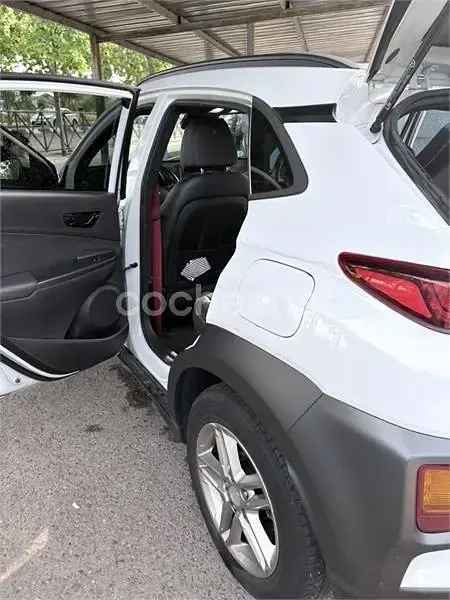 Używany Hyundai Kona 120 KM (88 kW) 2017 Biały SUV
