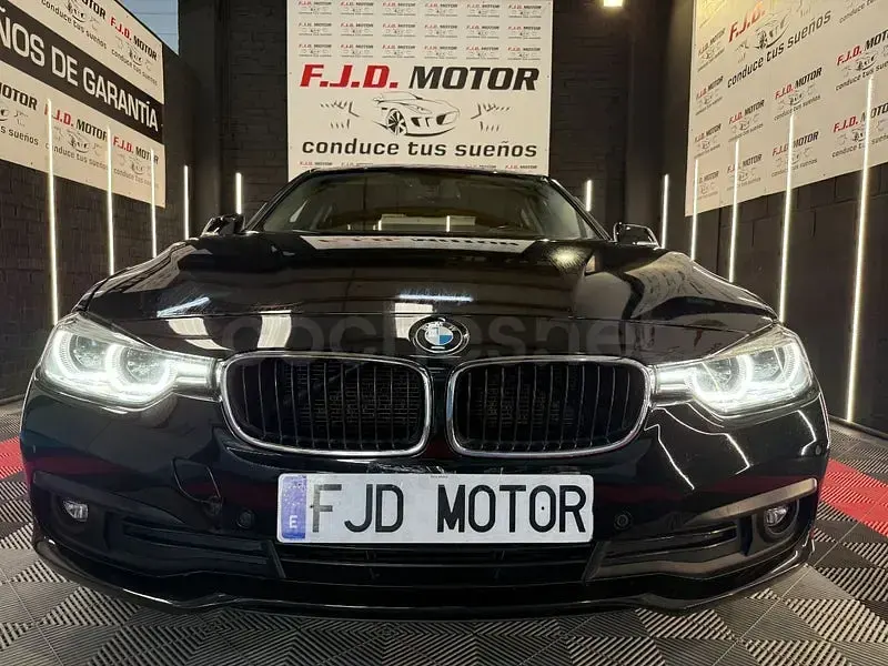 Usado BMW 318 150 CV (110 kW) 2017 Negro Berlina