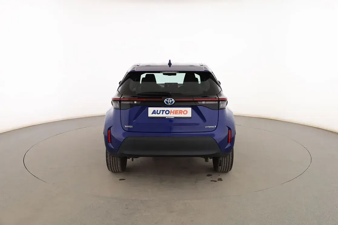 Usado Toyota Yaris Cross Active 116 CV (85 kW) 2022 Azul SUV