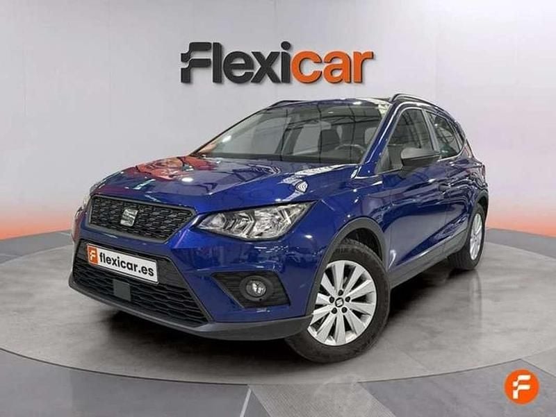Usado Seat Arona Ecomotive 95 CV (69 kW) 2021 Azul SUV