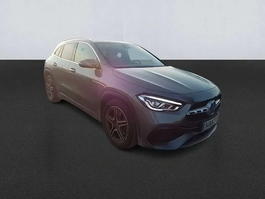 Usado Mercedes GLA200 150 CV (110 kW) 2022 Gris SUV
