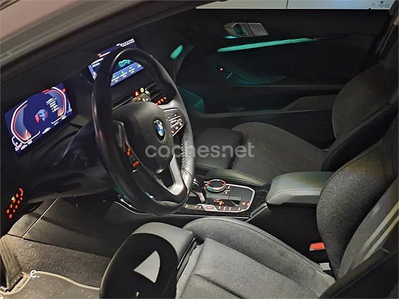 Begagnad BMW 120 Comfort Edition 190 HK (139 kW) 2022 Vit Halvkombi