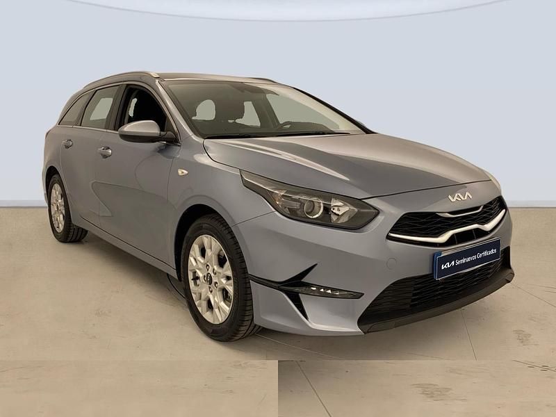Usado Kia Ceed 120 CV (88 kW) 2021 Gris plata Utilitario