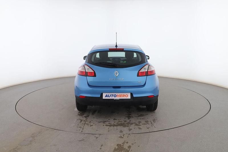 Usado Renault Mégane III Intens 115 CV (84 kW) 2015 Azul Utilitario