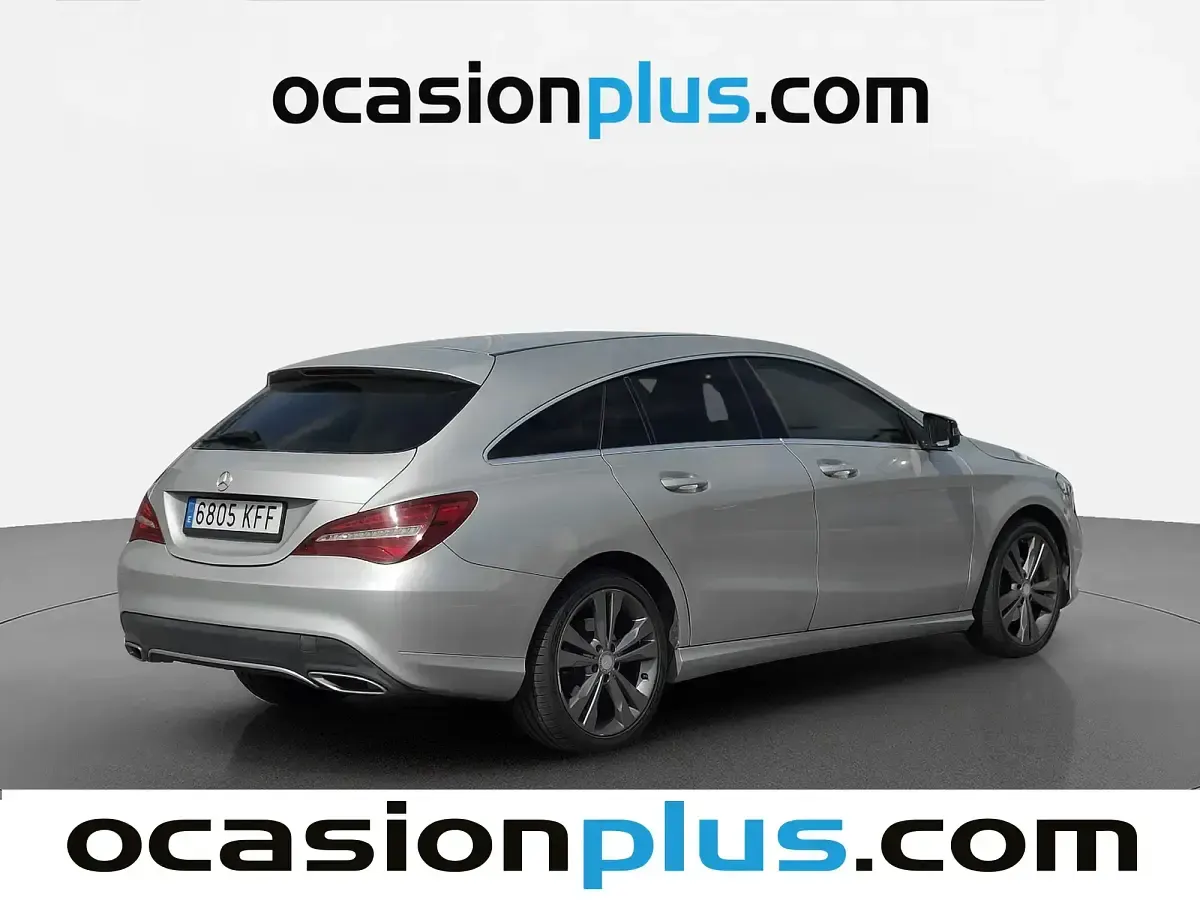 Usado Mercedes CLA200 136 CV (100 kW) 2017 Gris Familiar