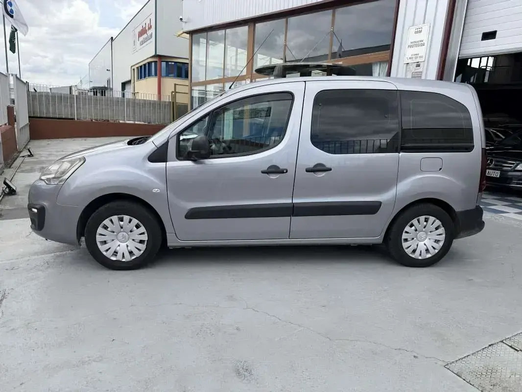 Usado Citroën Berlingo 102 CV (75 kW) 2018 Gris Monovolumen