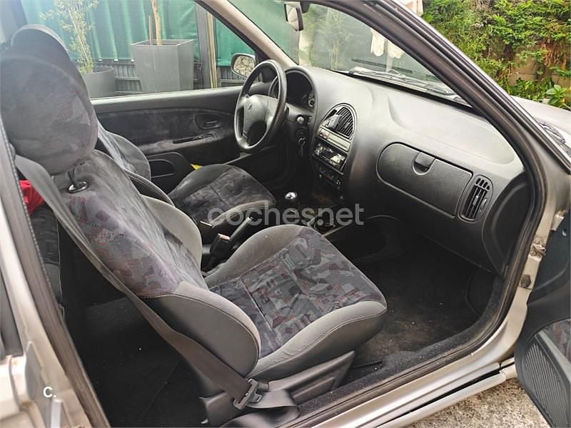 Gris / plata Usado 2001 Citroën Saxo Utilitario | 3500 € (Super precio) - Imagen 1/4