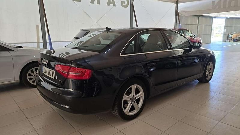 Usado Audi A4 Advanced 150 CV (110 kW) 2013 Azul Berlina