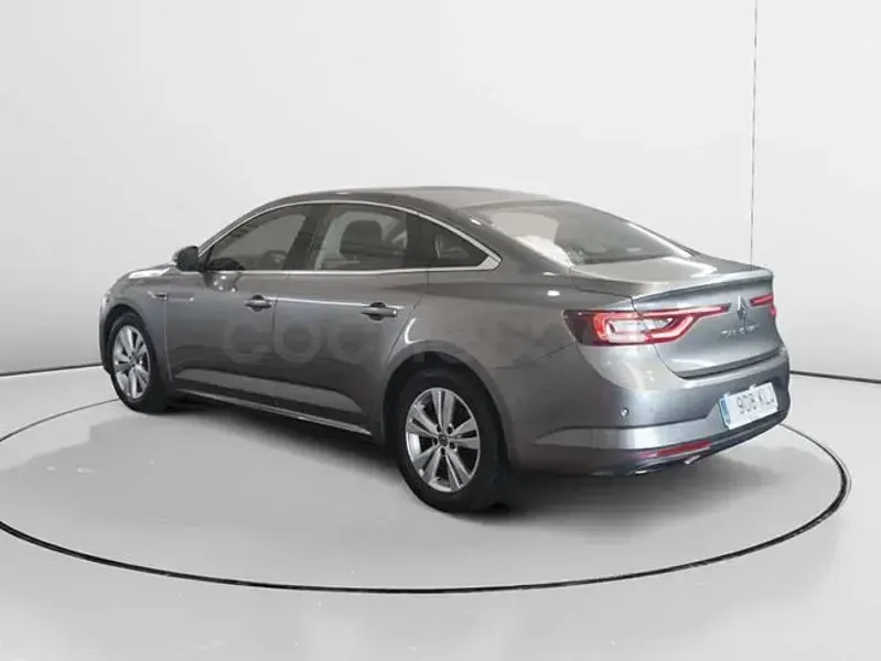 Usado Renault Talisman Zen 130 CV (95 kW) 2018 Gris / plata Berlina