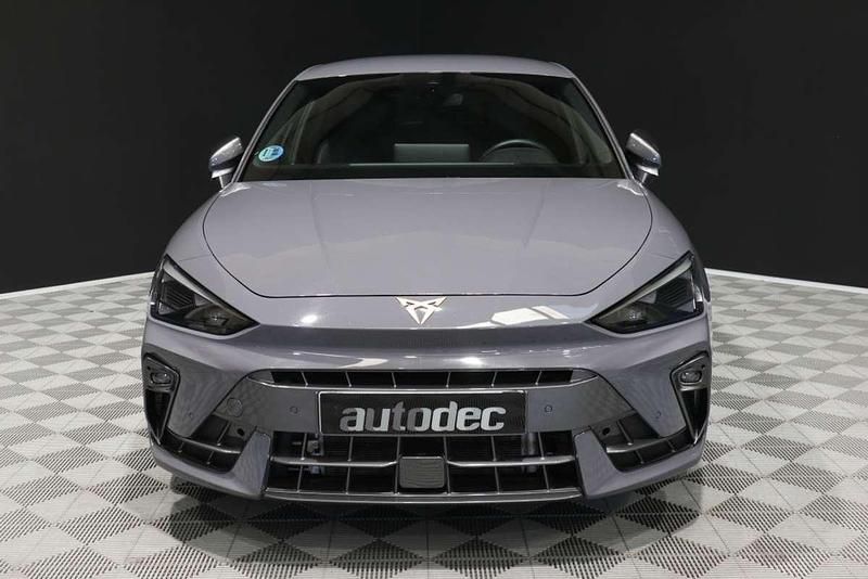Usado Cupra Leon 150 CV (110 kW) 2024 Gris Utilitario