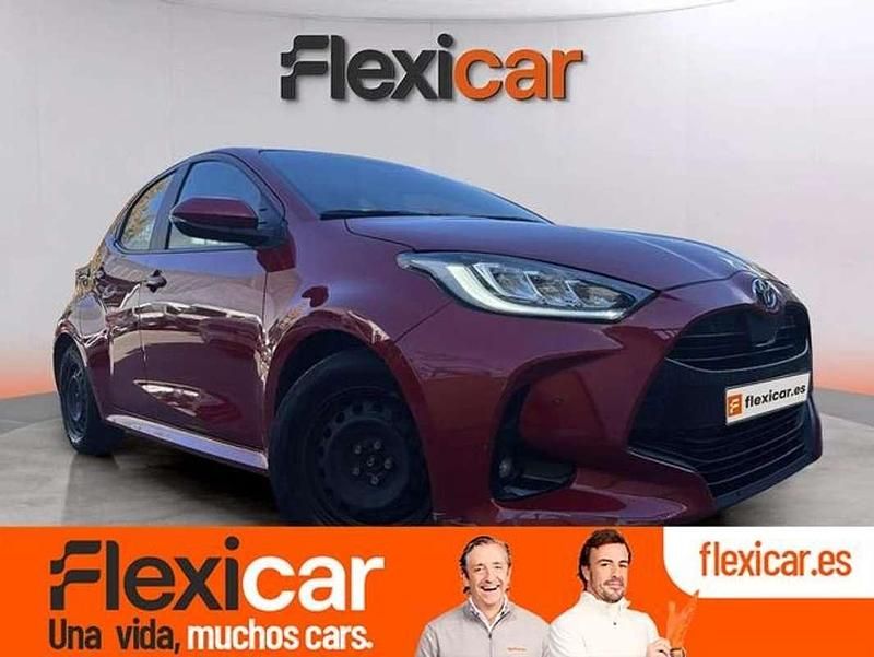Usado Toyota Yaris Hybrid Active 116 CV (85 kW) 2023 Utilitario