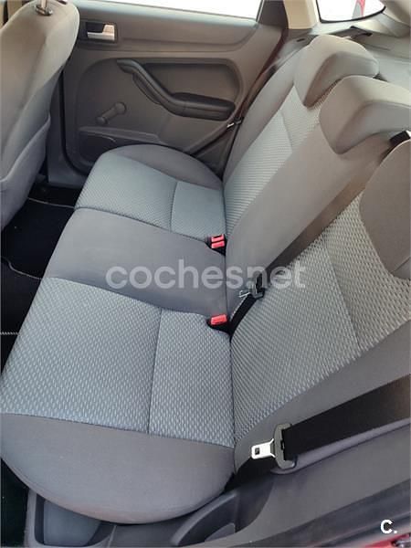 Granate Usado 2005 Ford Focus Ghia Berlina | 4500 € (Un poco caro) - Imagen 1/4
