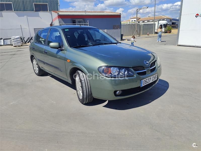 Verde Usado 2003 Nissan Almera Comfort Berlina | 1800 € - Imagen 1/4