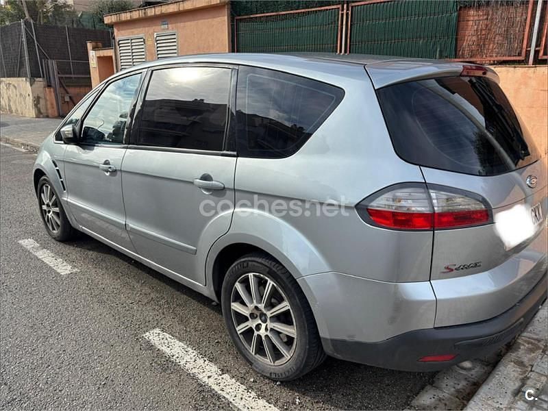 Usado Ford S-MAX Titanium 140 CV (102 kW) 2009 Gris / plata Monovolumen