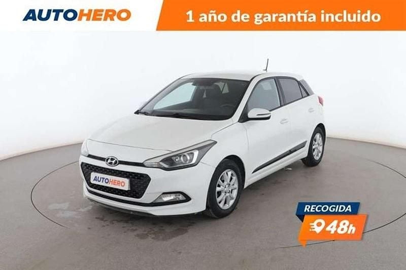 Blanco Usado 2015 Hyundai i20 GO! Berlina | 8799 € (Precio justo) - Imagen 1/3