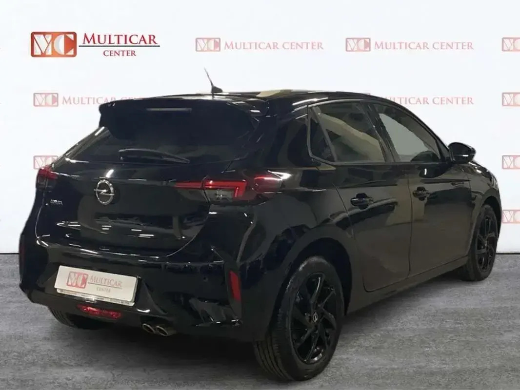 Usado Opel Corsa 131 CV (96 kW) 2023 Negro Utilitario