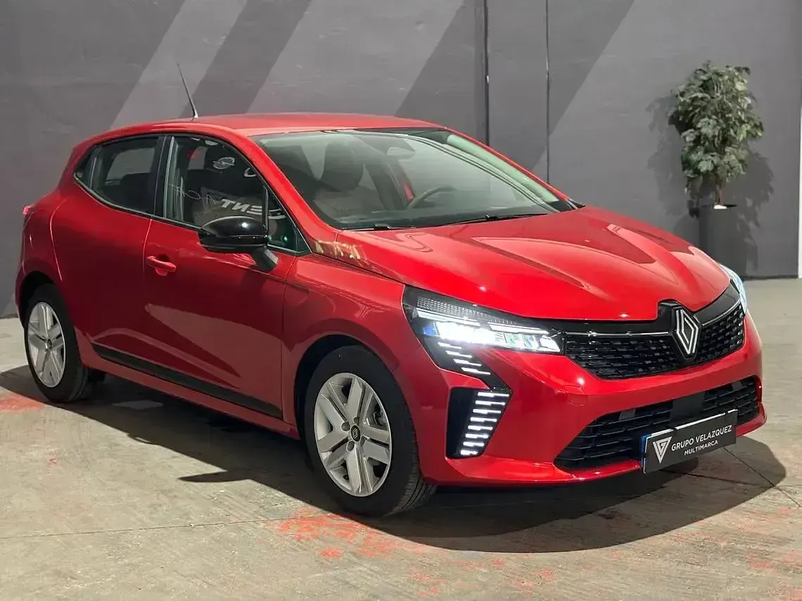 Usado Renault Clio V Evolution 90 CV (66 kW) 2024 Rojo Berlina