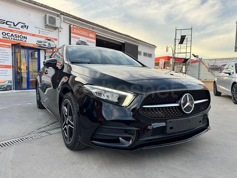 Usado Mercedes A250 218 CV (160 kW) 2021 Negro Berlina