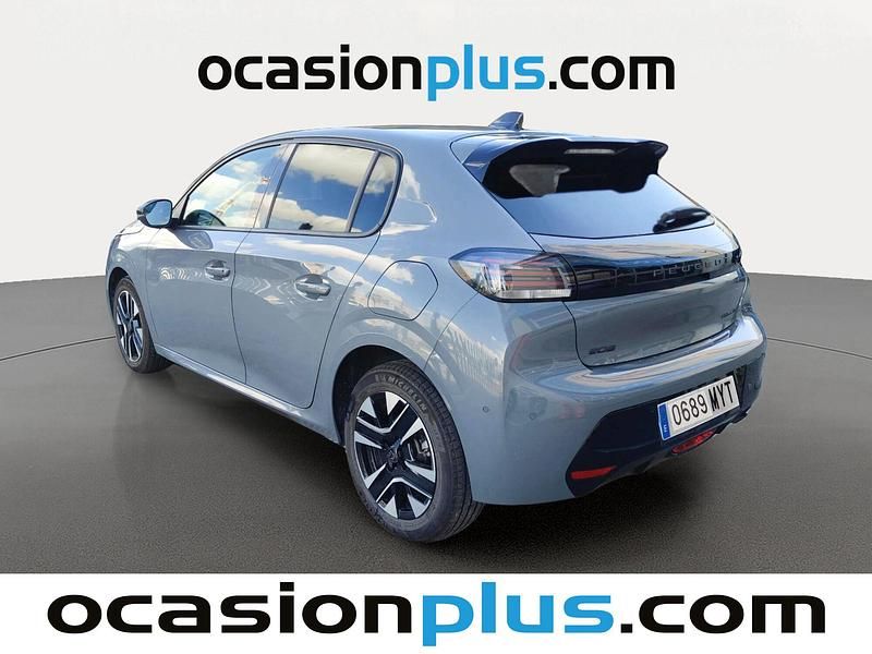 Usado Peugeot 208 Allure 100 CV (73 kW) 2025 Gris / plata Utilitario