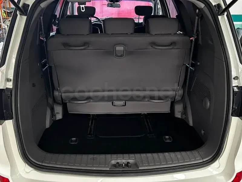 Usado SsangYong Rodius Limited 178 CV (130 kW) 2017 Blanco Monovolumen