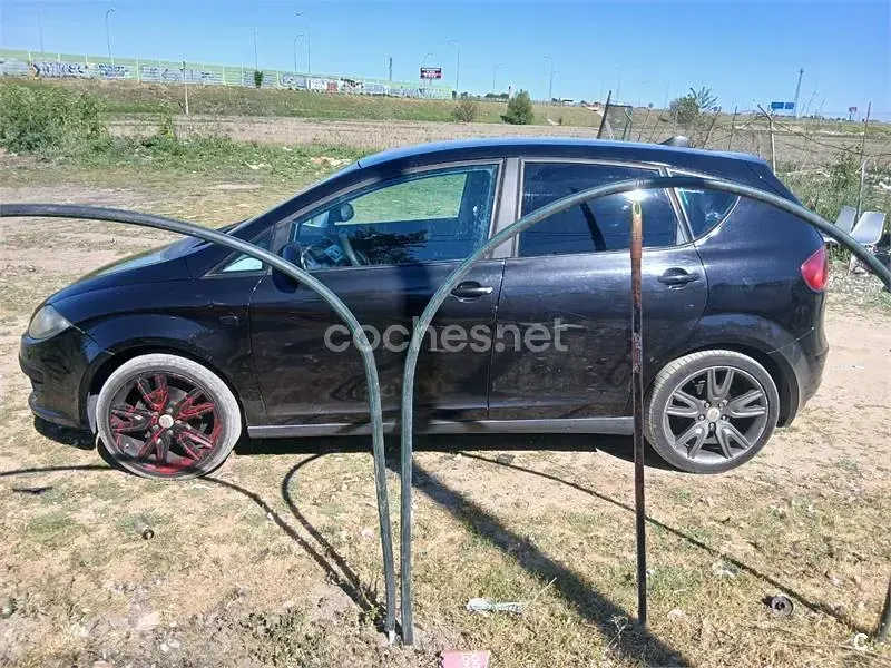 Usado Seat Altea 140 CV (102 kW) 2007 Negro Monovolumen