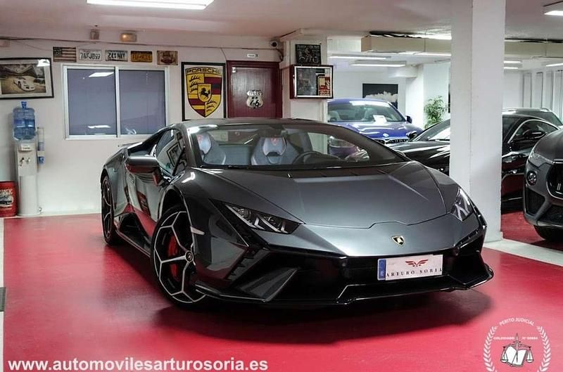 Usado Lamborghini Huracán 640 CV (470 kW) 2023 Gris / plata Coupe