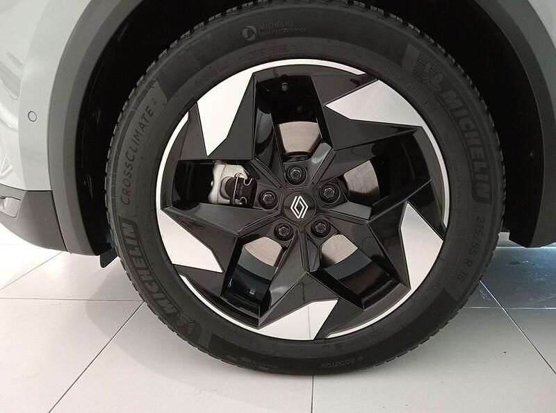 Usado Renault Captur Techno 140 CV (102 kW) 2025 Gris SUV