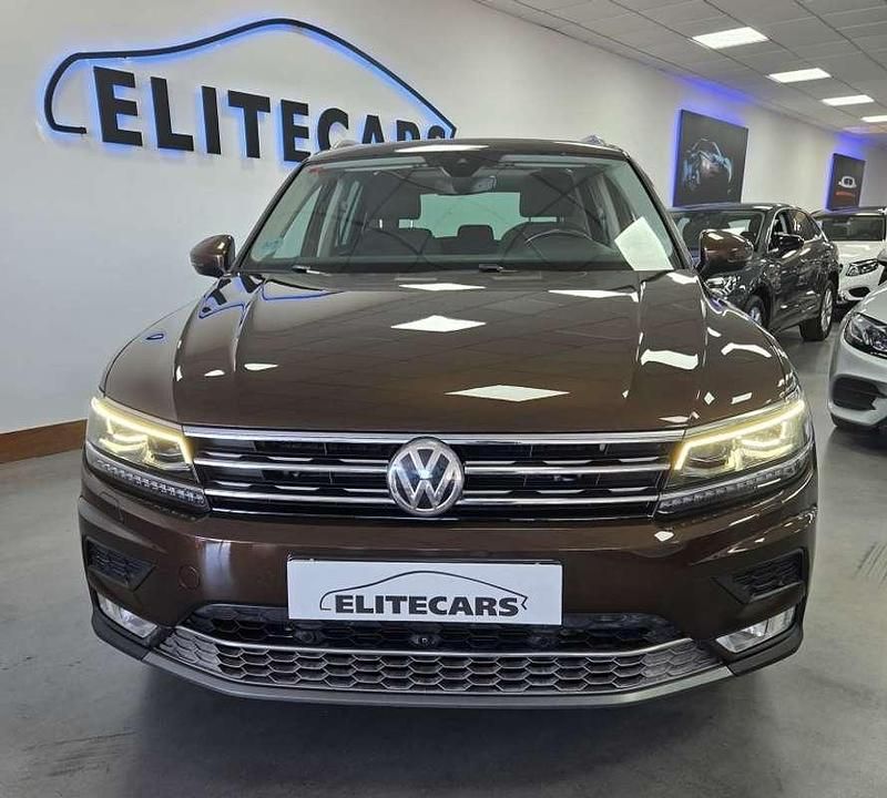 Usado VW Tiguan Sportline 150 CV (110 kW) 2017 Marrón SUV