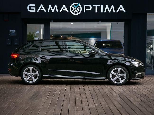 Usado Audi A3 Sportback e-tron Sport 204 CV (150 kW) 2020 Negro Utilitario