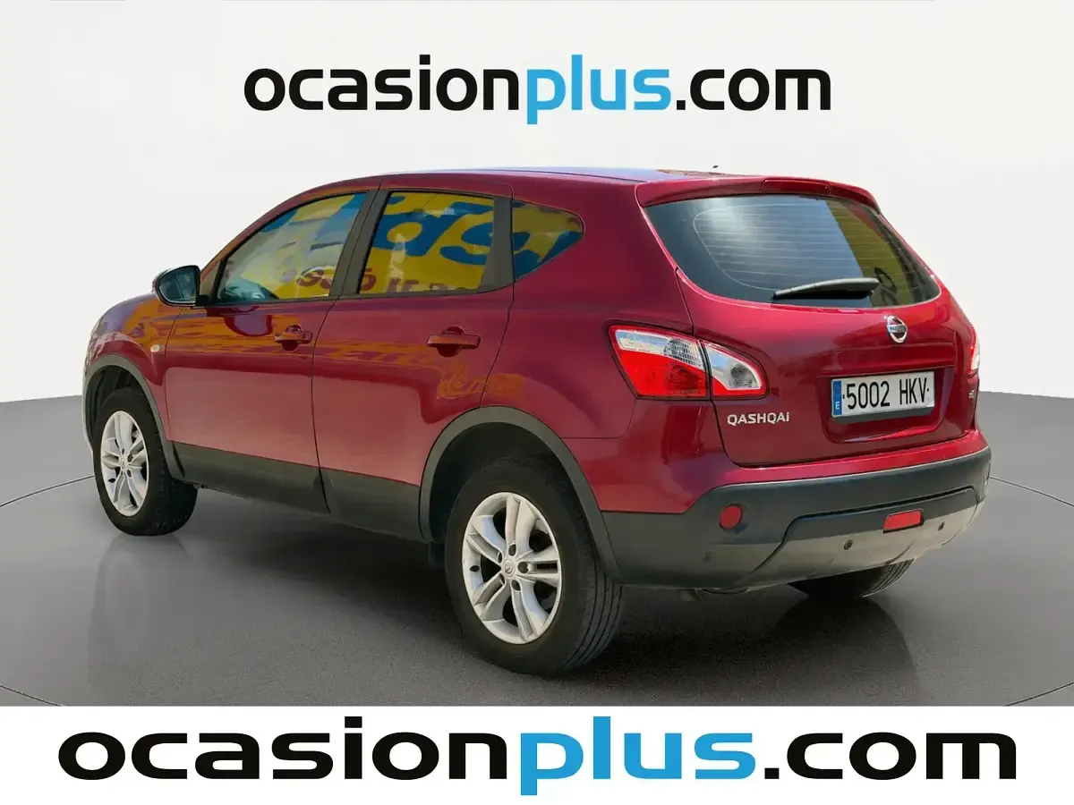 Usado Nissan Qashqai Acenta 110 CV (80 kW) 2012 Rojo SUV