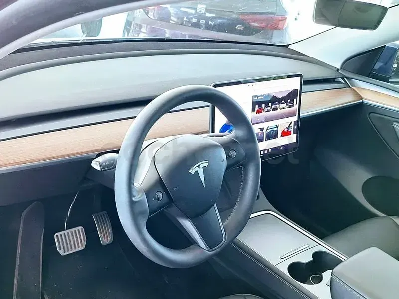 Usado Tesla Model Y RWD 250 kW (340 CV) 2024 Eléctrico SUV