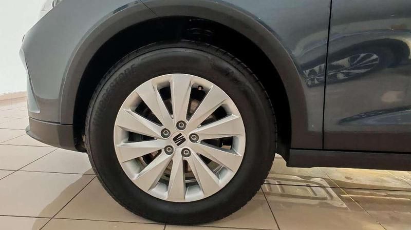 Usado Seat Arona Style 116 CV (85 kW) 2025 Gris SUV