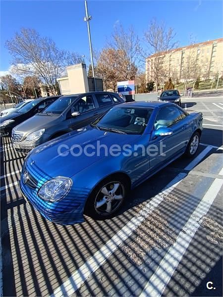 Usado Mercedes SLK200 163 CV (119 kW) 2001 Azul Descapotable