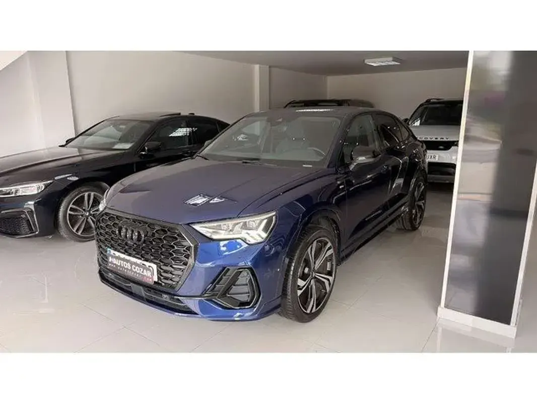 Usado Audi Q3 Sportback Ambiente 150 CV (110 kW) 2021 Azul SUV