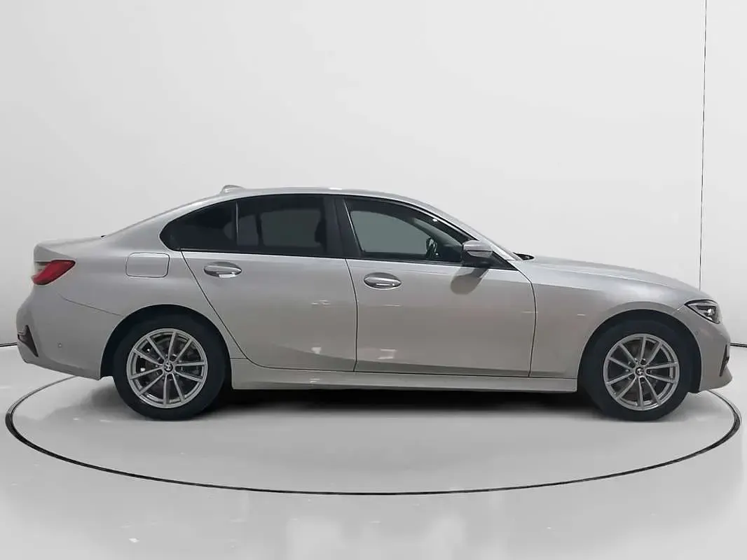 Usado BMW 320 Advantage 190 CV (139 kW) 2021 Gris Berlina