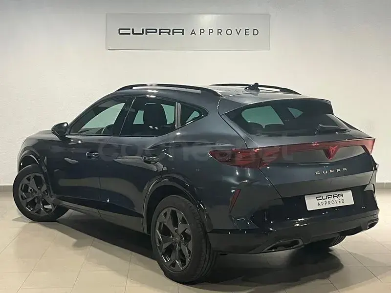 Usado Cupra Formentor 150 CV (110 kW) 2024 Gris / plata SUV