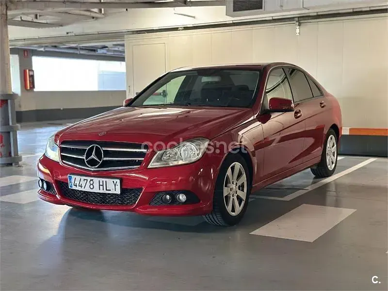 Usado Mercedes C180 Edition 120 CV (88 kW) 2012 Rojo Berlina