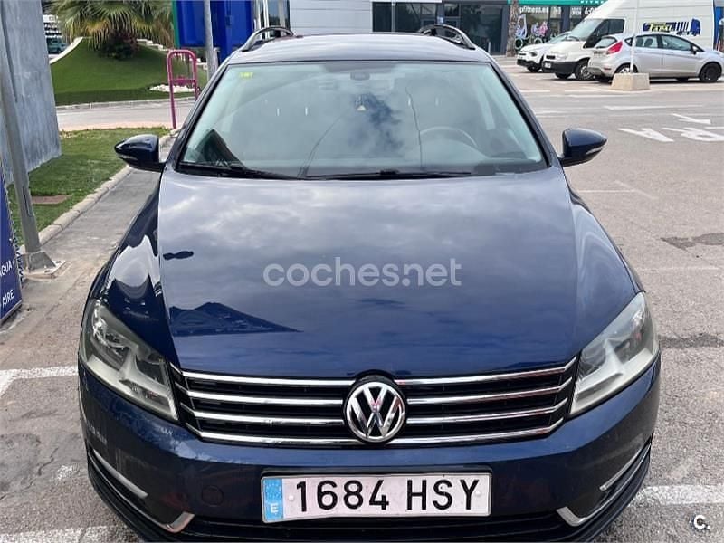 Usado VW Passat Advance 105 CV (77 kW) 2013 Azul Familiar