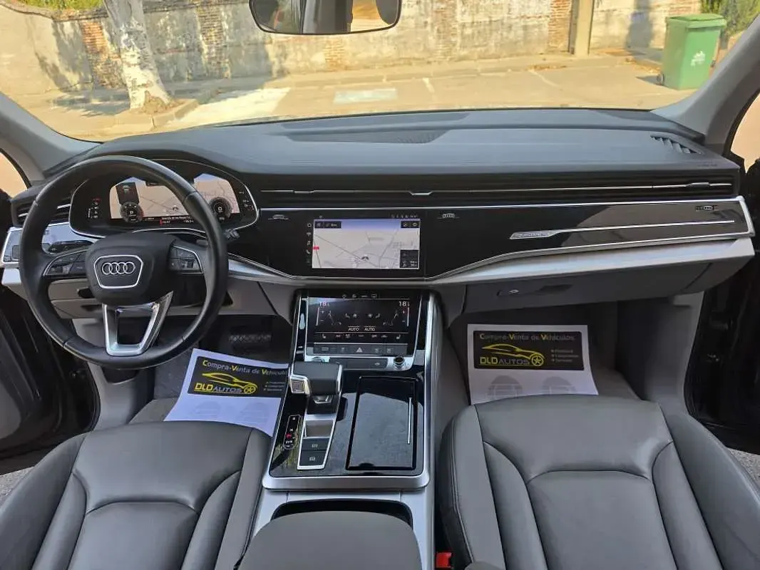 Usado Audi Q7 S-line plus 231 CV (169 kW) 2023 Gris SUV