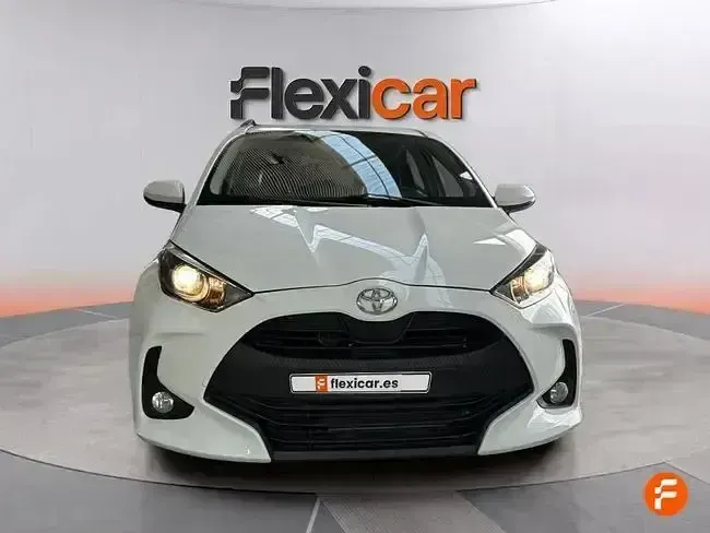 Usado Toyota Yaris Edition 125 CV (91 kW) 2023 Blanco Utilitario