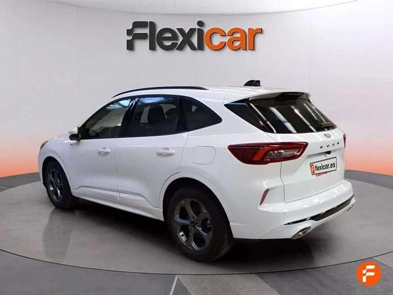 Usado Ford Kuga ST-Line 150 CV (110 kW) 2025 Blanco SUV