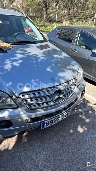 Usado Mercedes ML320 224 CV (164 kW) 2005 Gris / plata SUV