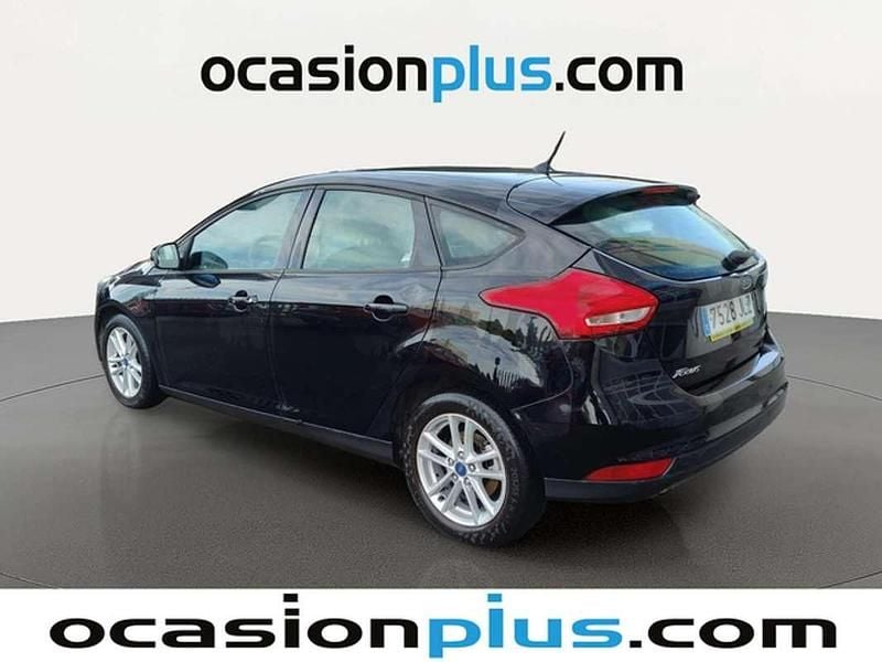 Usado Ford Focus Titanium 125 CV (91 kW) 2016 Negro Utilitario