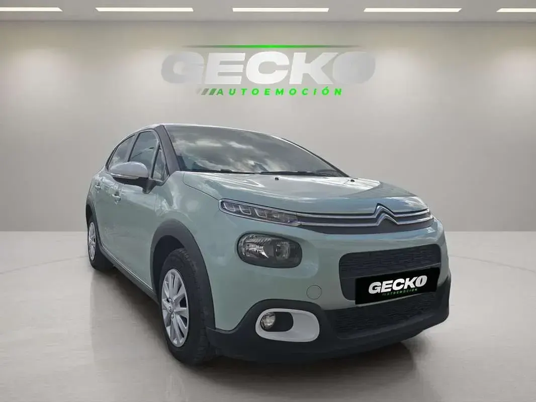 Usado Citroën C3 Feel 82 CV (60 kW) 2019 Verde Utilitario