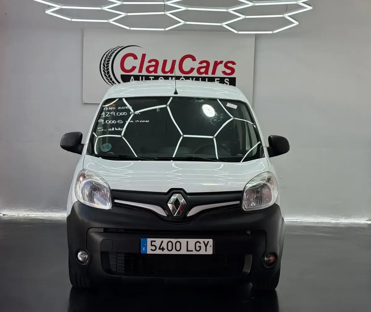Usado Renault Kangoo 80 CV (58 kW) 2020 Blanco Monovolumen