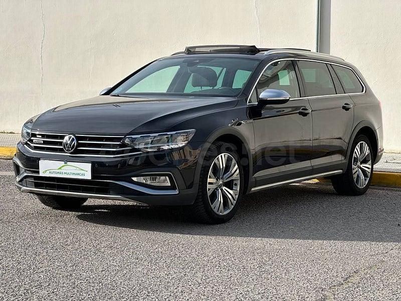 Usado VW Passat Alltrack 200 CV (147 kW) 2021 Negro Familiar